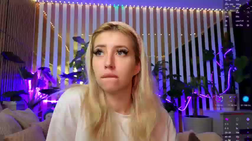 -Violettttta- Adult Chat November 30, 2025