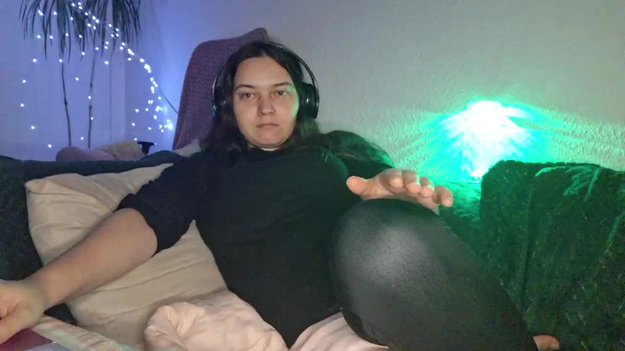 CyndeeWinter Adult Chat November 30, 2025