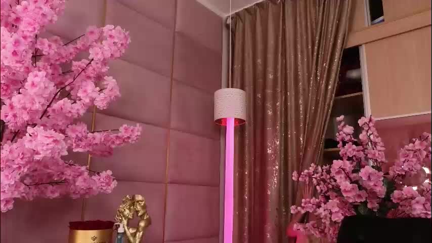 eleineblue Adult Chat November 30, 2025