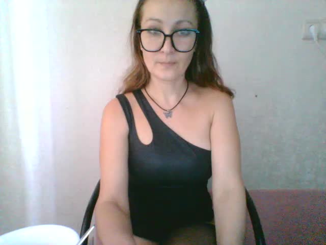 Yuliya333 Adult Chat November 30, 2025