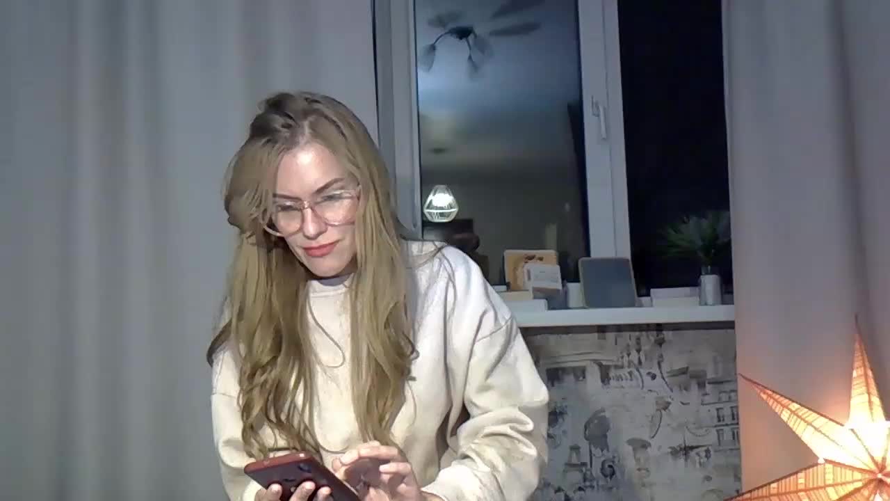 MarinaMOON Adult Chat November 30, 2025