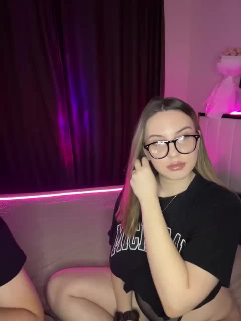 Cris_Mi Adult Chat November 30, 2025