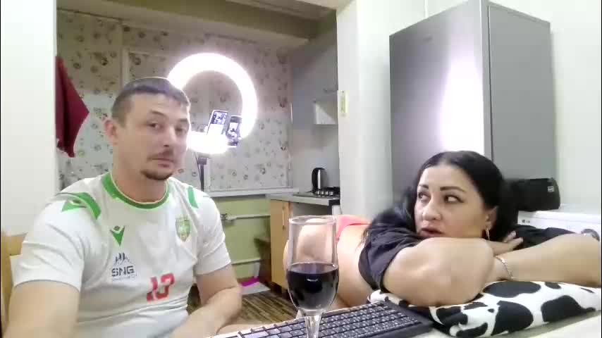 best_ass2000 Adult Chat November 30, 2025