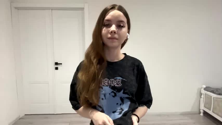 Lil-RO-XO Adult Chat November 30, 2025