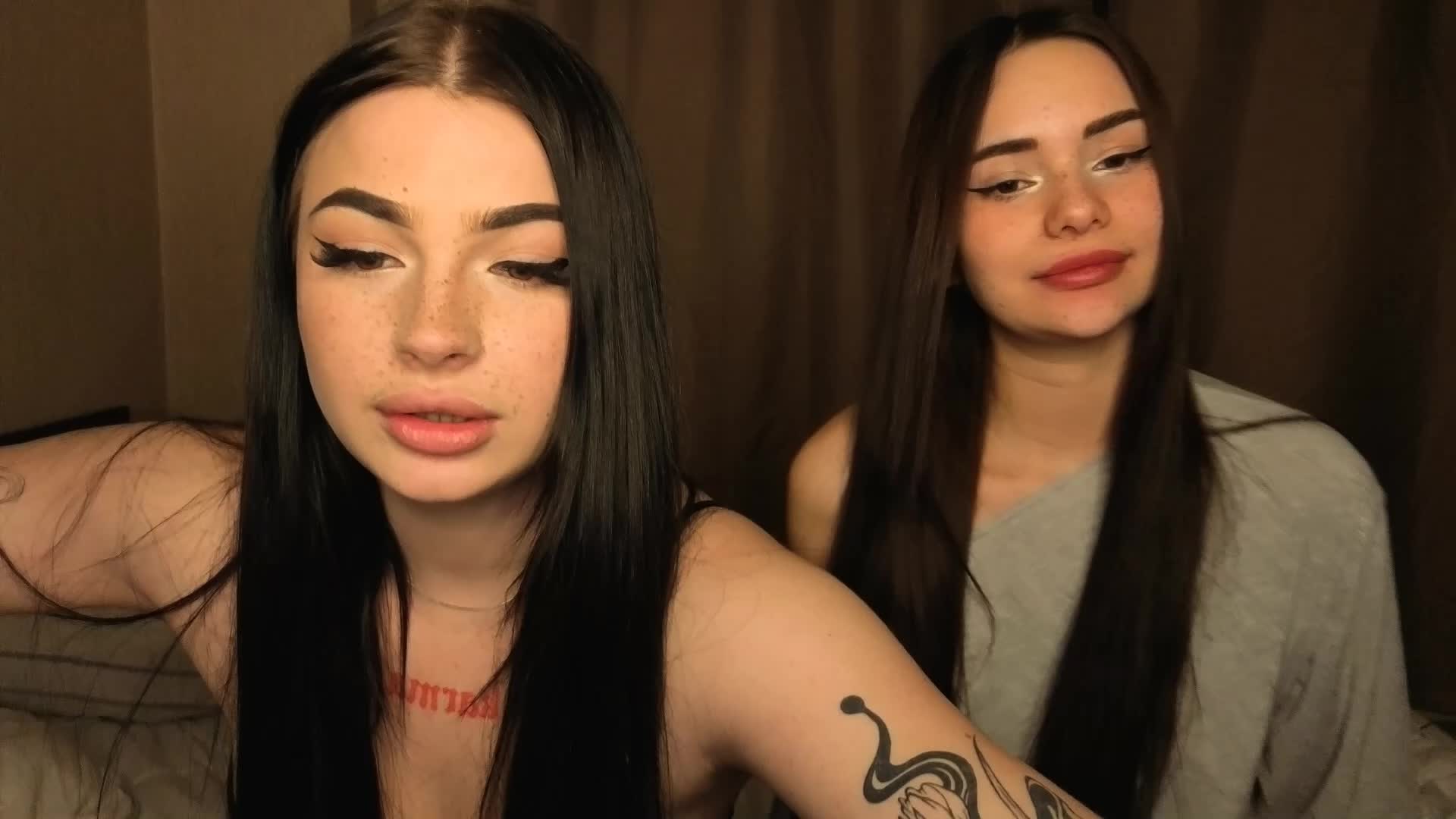 LisaAndDenis Adult Chat November 30, 2025