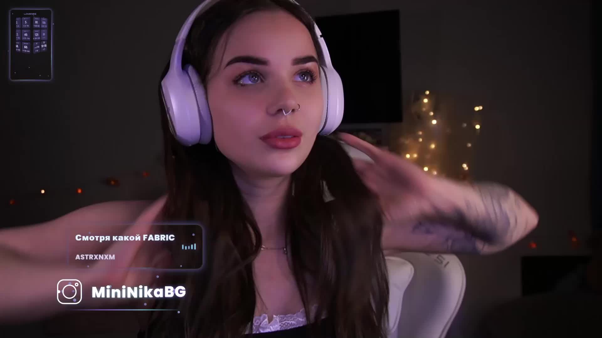 MiniNika Adult Chat November 30, 2025