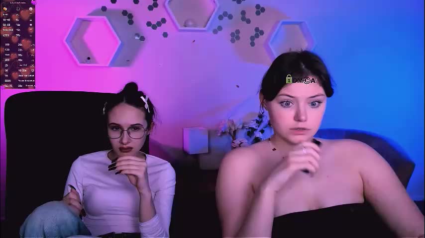 mona_cloud Adult Chat December 1, 2025