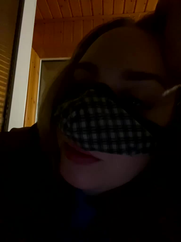 Donut-red Adult Chat December 1, 2025