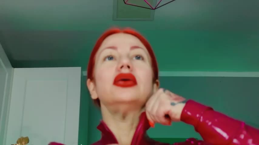 Ella__Kross Adult Chat December 1, 2025