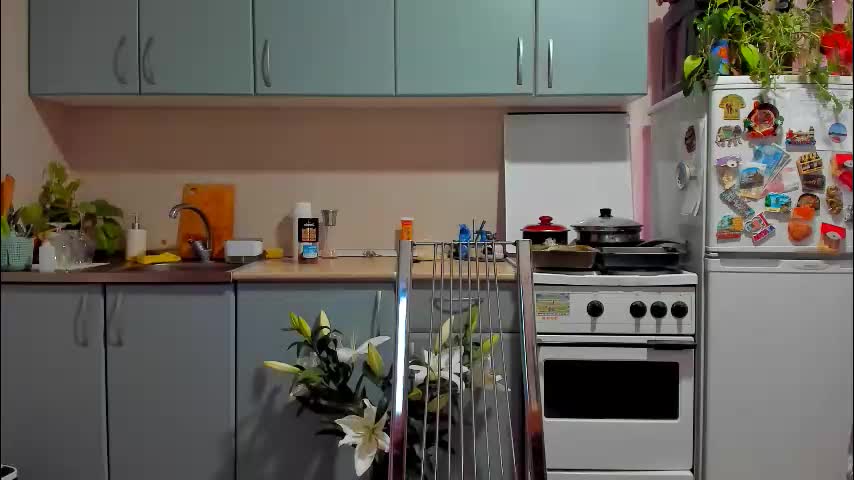 foxy_blond Adult Chat December 1, 2025