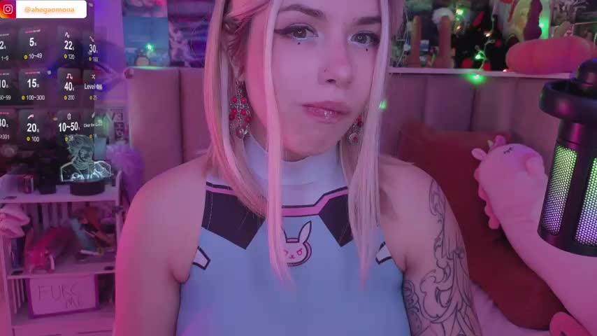 Sparkle_Mona Adult Chat December 1, 2025