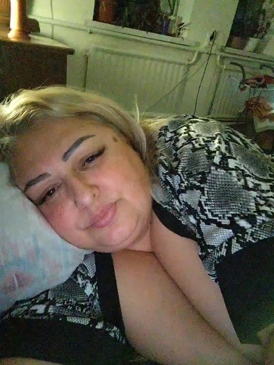 BigMilf Adult Chat December 1, 2025