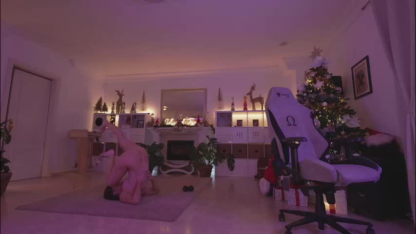 hannahjames710 Adult Chat December 1, 2025