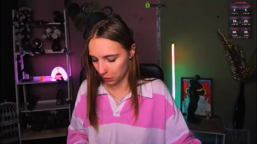 rebecca_smile_ Adult Chat December 1, 2025