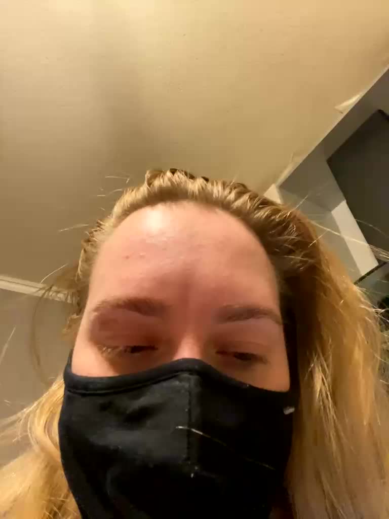 Donut-red Adult Chat December 1, 2025