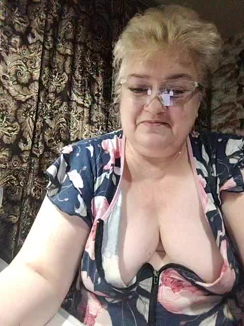 EugeniaLady Adult Chat December 1, 2025