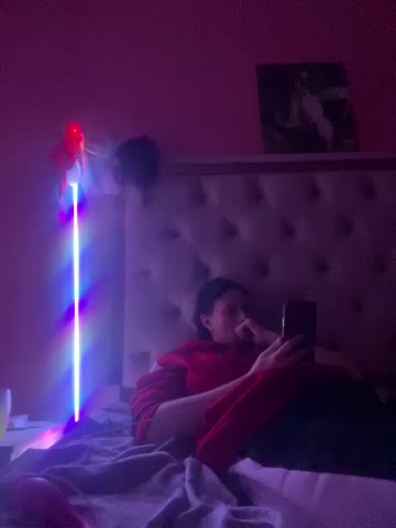 Flossy_Vettie Adult Chat December 1, 2025