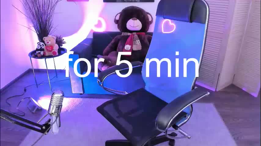 aurorawrenfield Adult Chat December 1, 2025