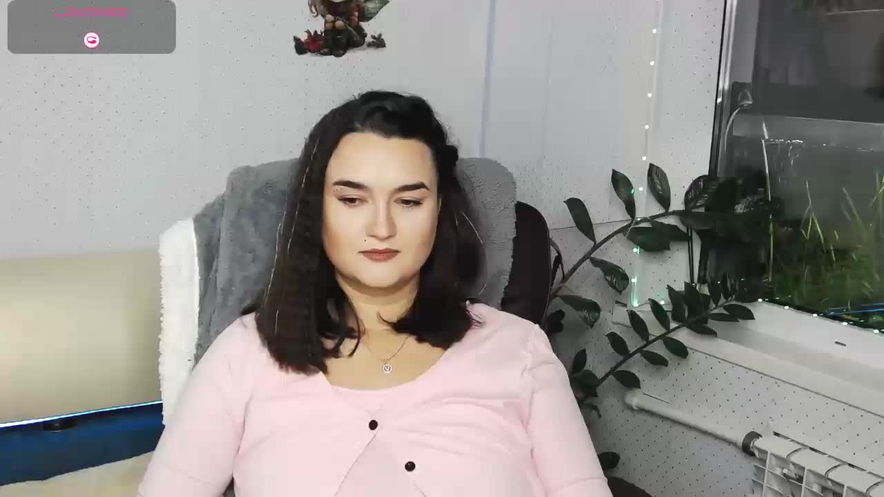 LinaCrave Adult Chat December 1, 2025