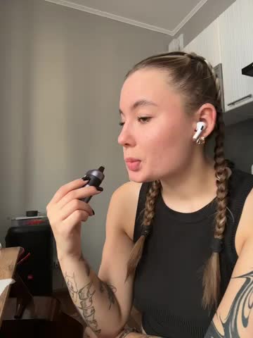 StephanieMur Adult Chat December 1, 2025