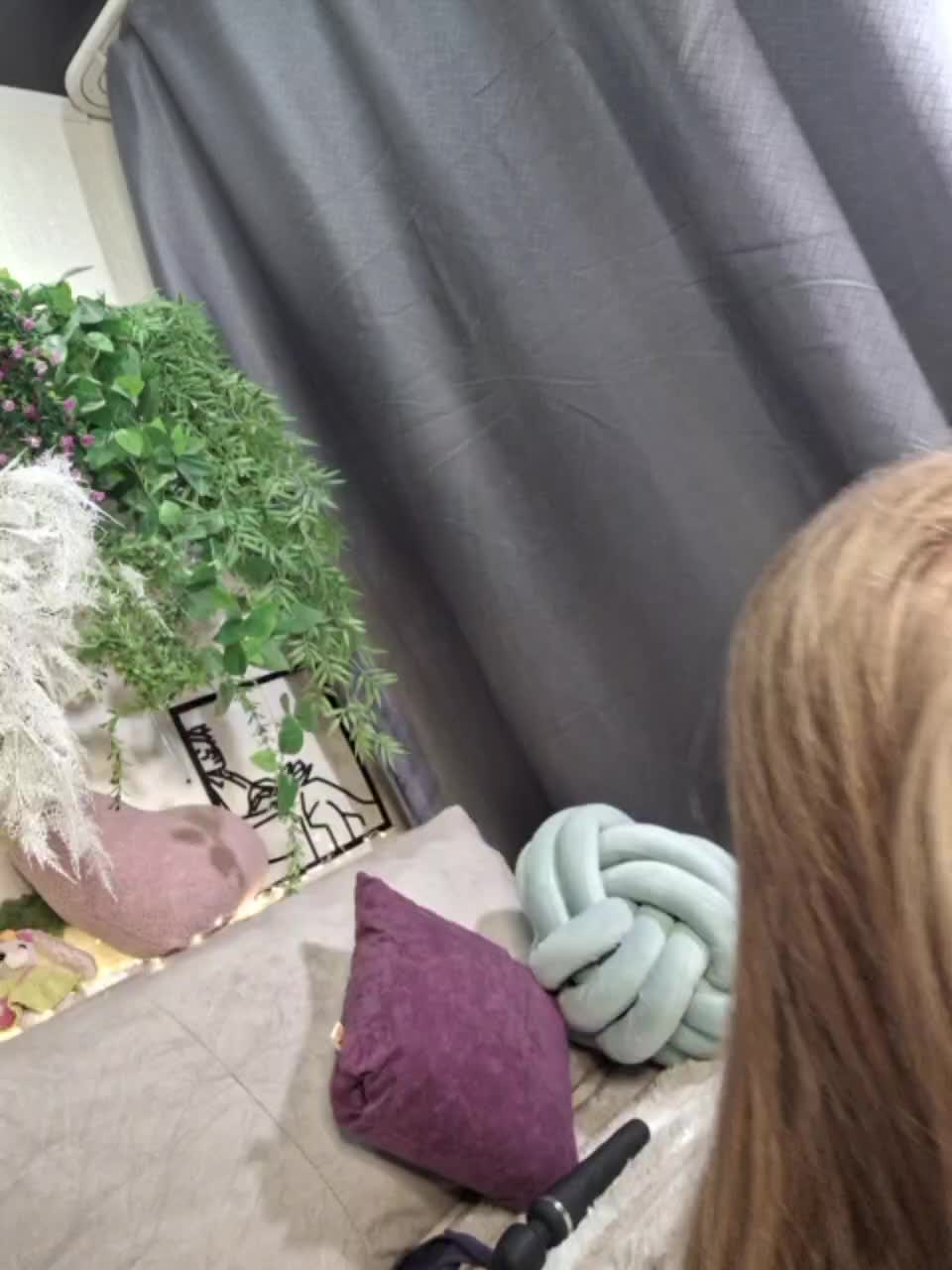 -scyrim- Adult Chat December 1, 2025