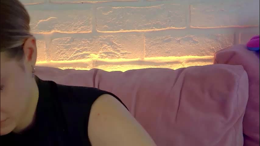 milanabalmain Adult Chat December 1, 2025