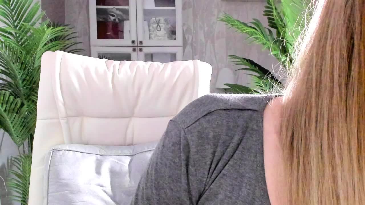 AnnaPopy Adult Chat December 1, 2025