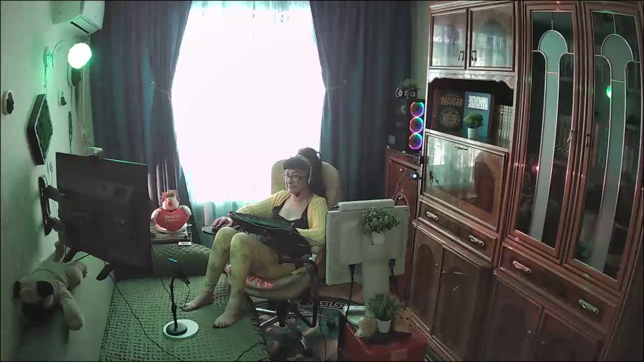 Infodar Adult Chat December 1, 2025