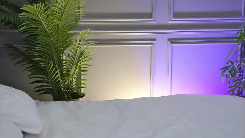 trisha_winslet Adult Chat December 1, 2025