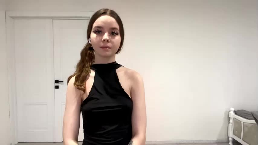 Lil-RO-XO Adult Chat December 1, 2025