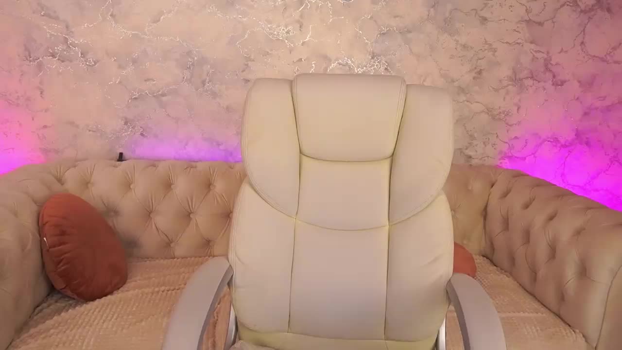 MollyWild Adult Chat December 1, 2025