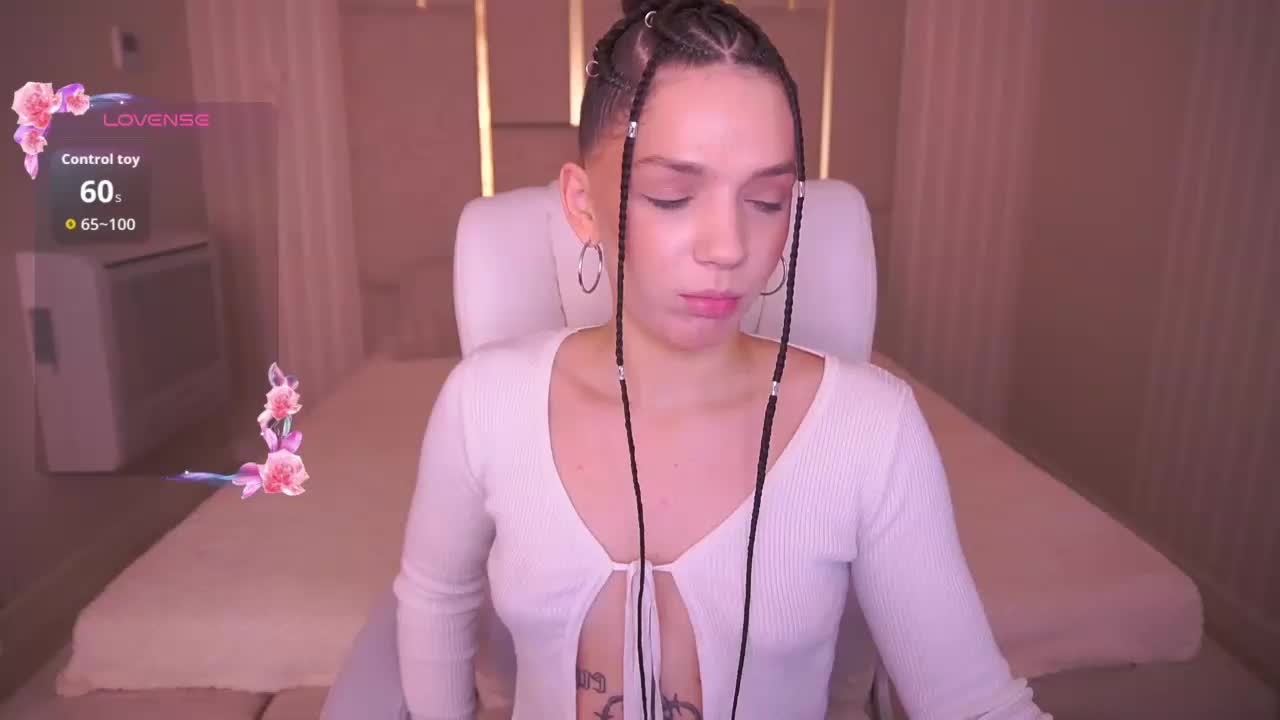 MirielleNymph Adult Chat December 1, 2025