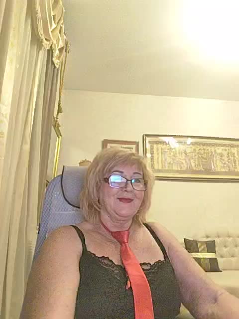 KarinkaSweet Adult Chat December 1, 2025