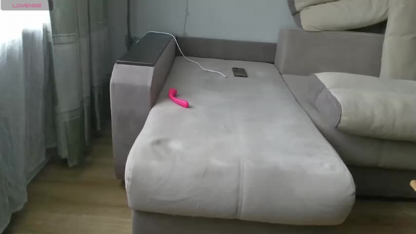 Milaa1998 Adult Chat December 1, 2025