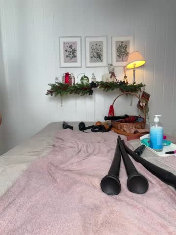 mc-Olivia Adult Chat December 2, 2025