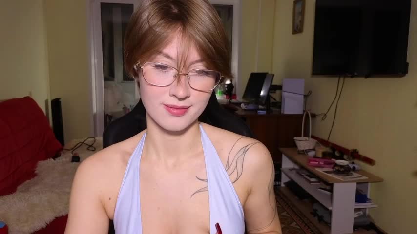 MalvinaBlum Adult Chat December 2, 2025