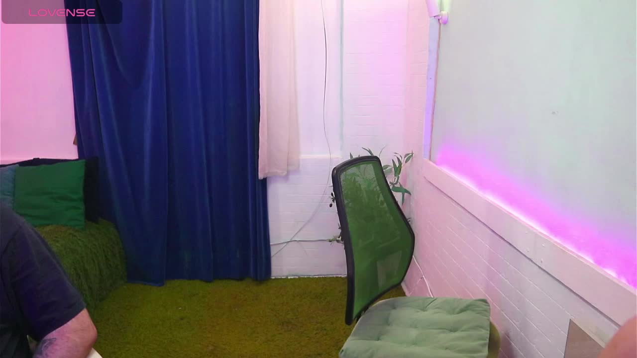 AlisaAleks Adult Chat December 2, 2025