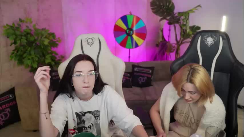 anabel2054 Adult Chat December 2, 2025