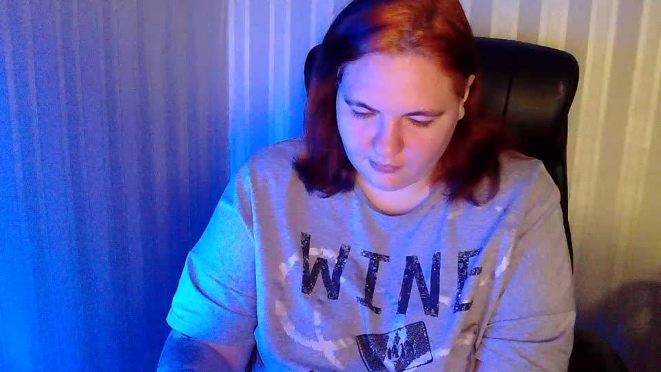 XLisaBlueX Adult Chat December 2, 2025