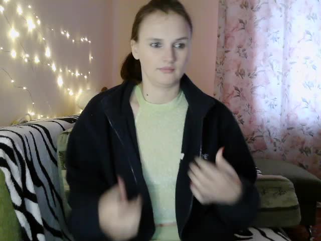 LisaLovHoney Adult Chat December 2, 2025