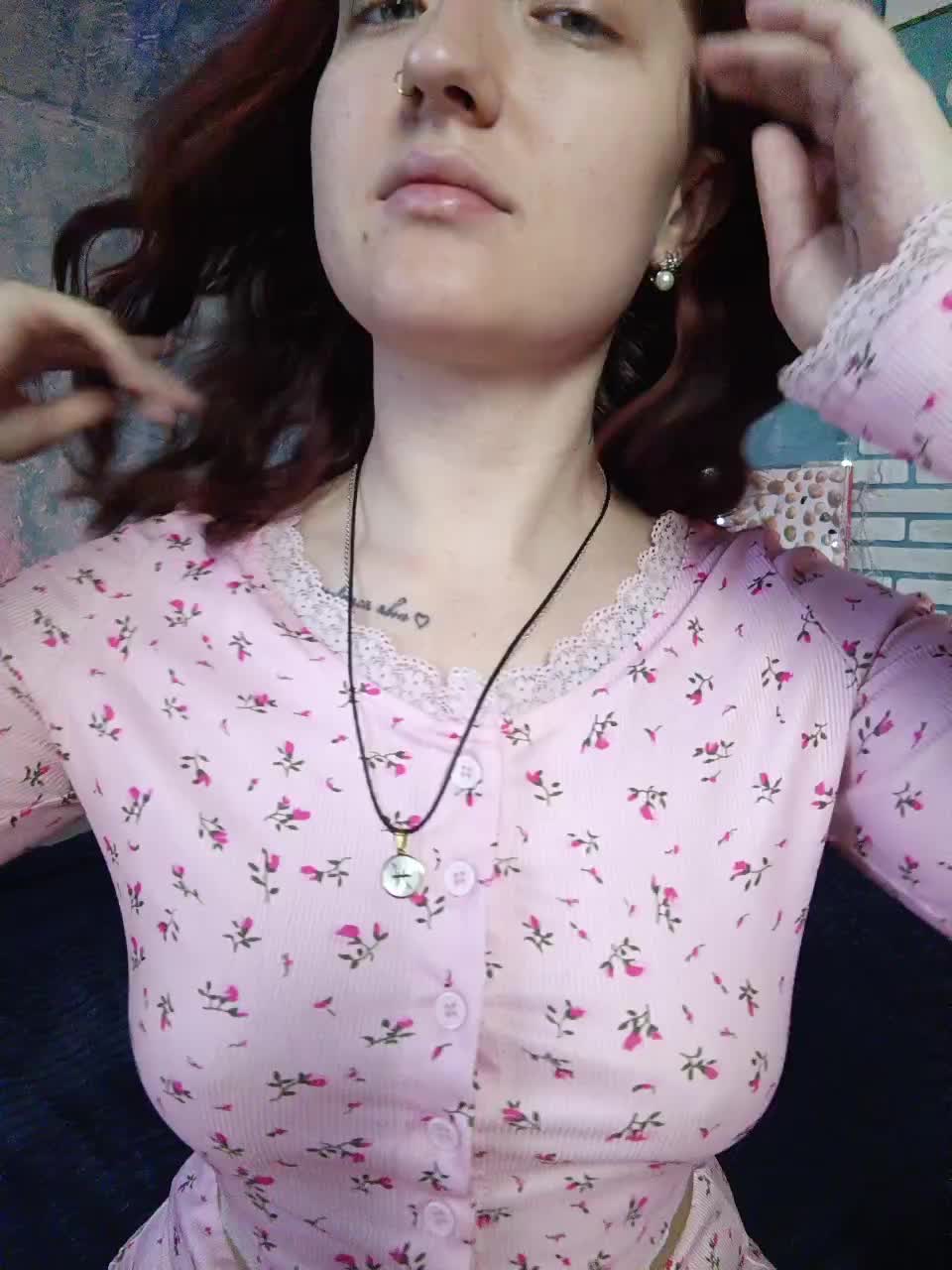 Mari_Gold Adult Chat December 2, 2025