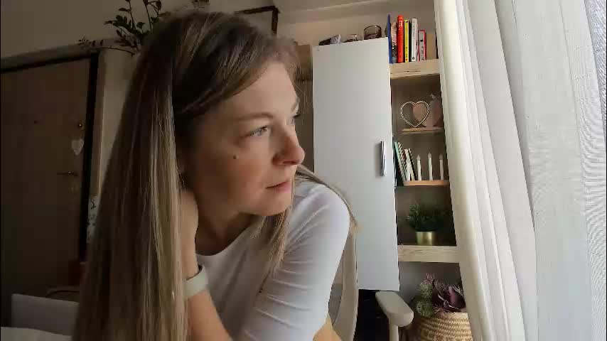 bestgirl_ofthe_neighborhood Adult Chat December 2, 2025