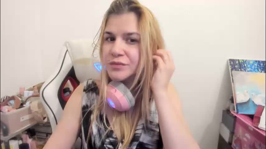 artsyandcraftsy_ Adult Chat December 2, 2025