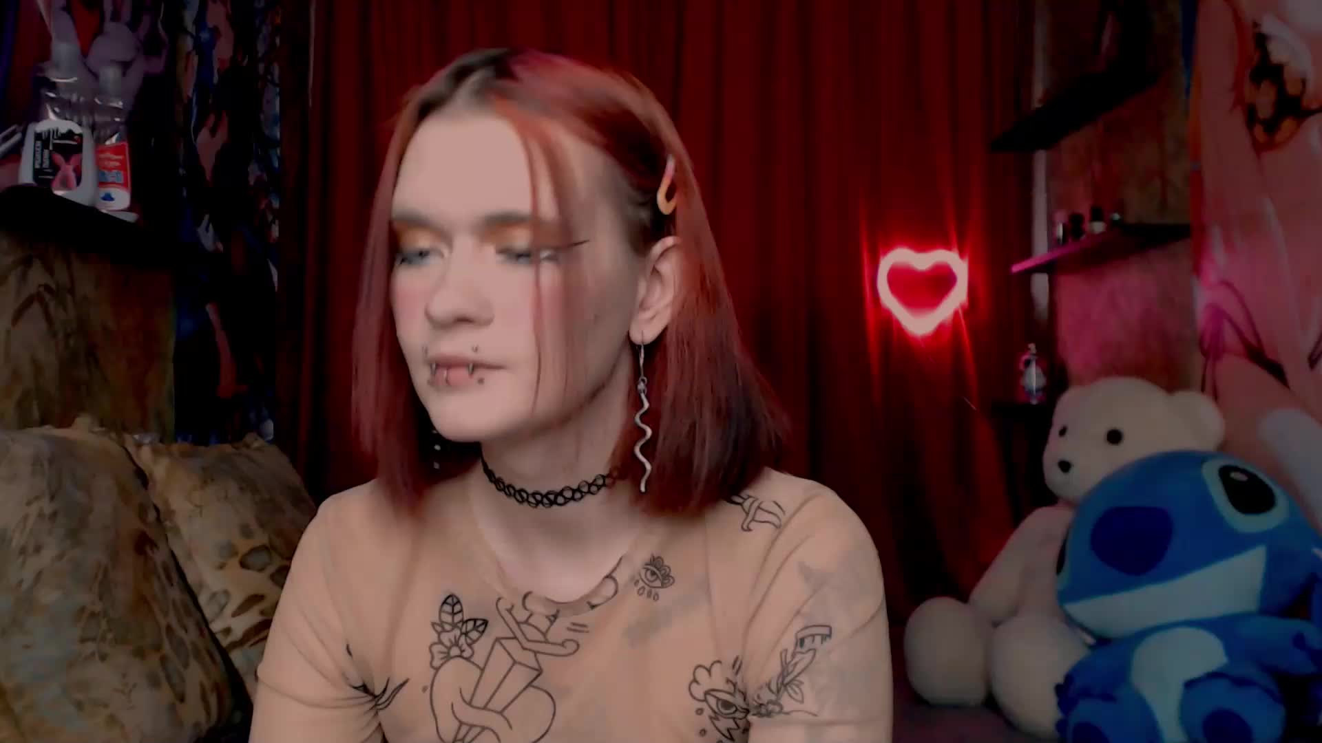 Velvet-and-Venom Adult Chat December 2, 2025