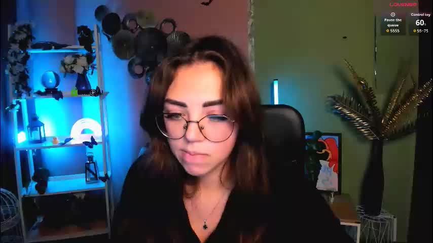 kiki_swan Adult Chat December 2, 2025