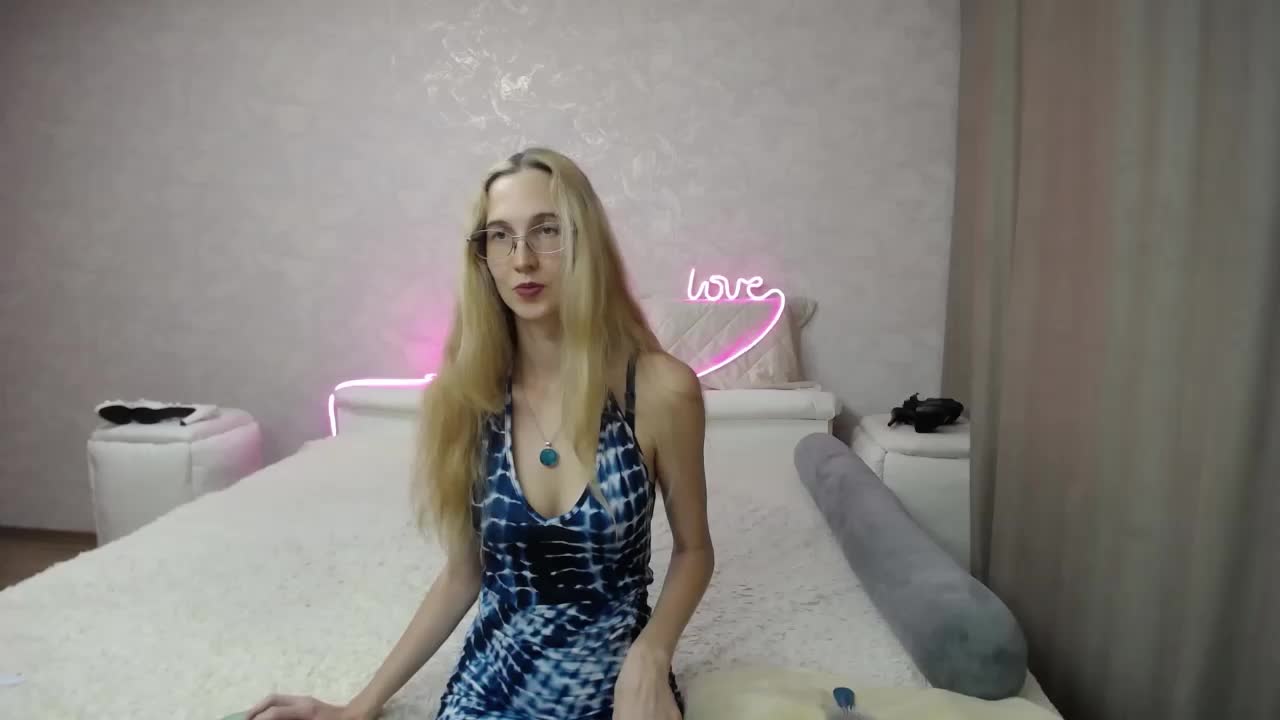 LizzieBrait Adult Chat December 2, 2025