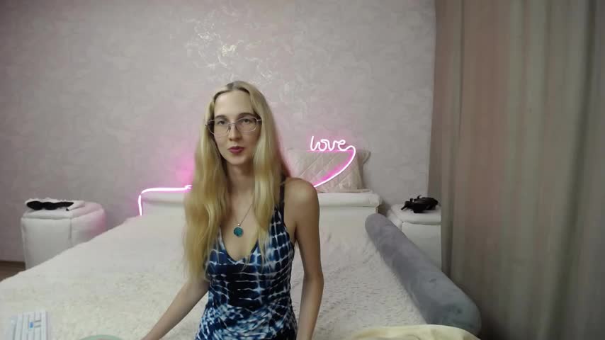 KlaryBrait Adult Chat December 2, 2025