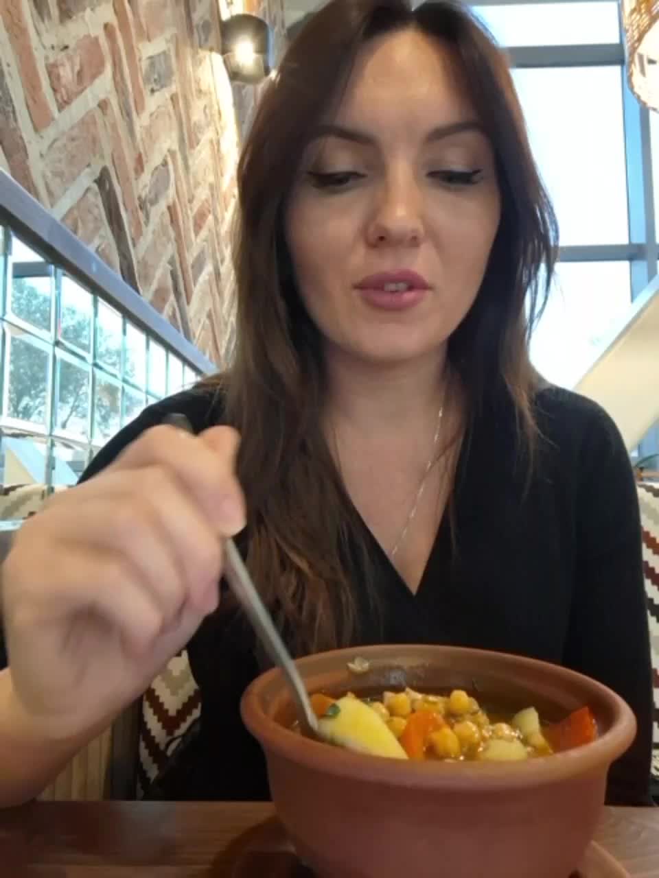 DIVORA Adult Chat December 2, 2025