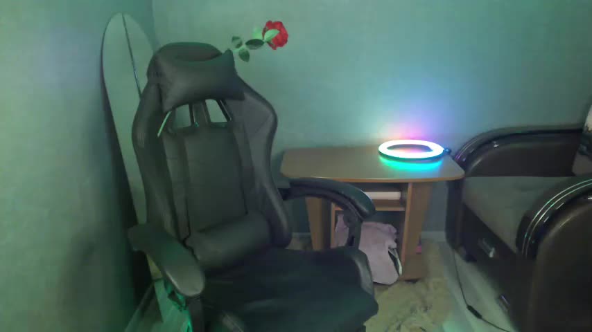 LindaElosiMilf Adult Chat December 2, 2025