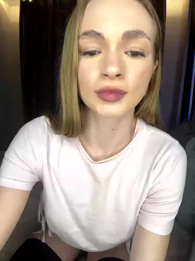 Pussyya Adult Chat December 3, 2025